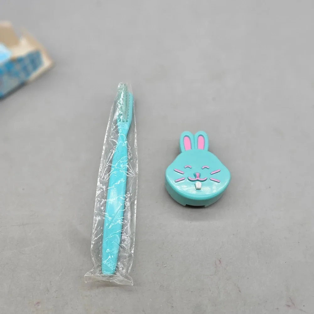 Vintage 1992 Avon Be-Bop Bunny Musical Toothbrush New in Box Blue 99920